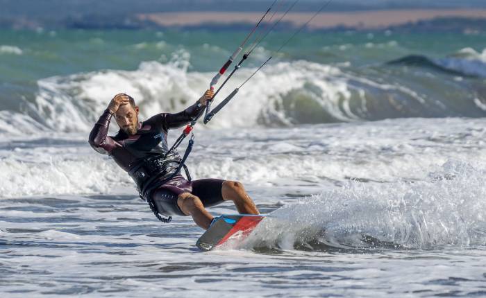 Na Ponta Preta je velice populární kitesurfing